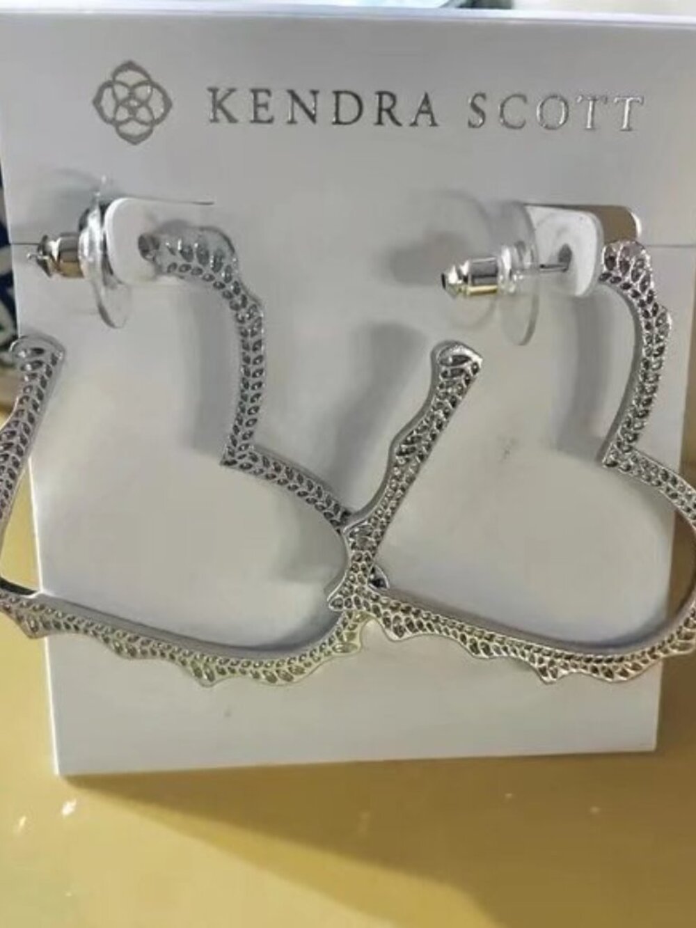 Kendra Scott Stud Earrings - Picture 4 of 7